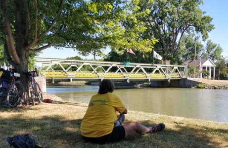 lift-bridge-rider-sitting